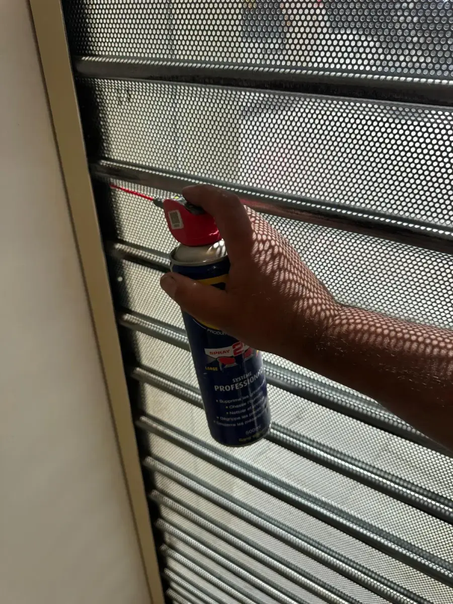 Entretien et maintenance de rideau métallique à Marseille 12 Entretien et maintenance de rideau métallique à Marseille 12