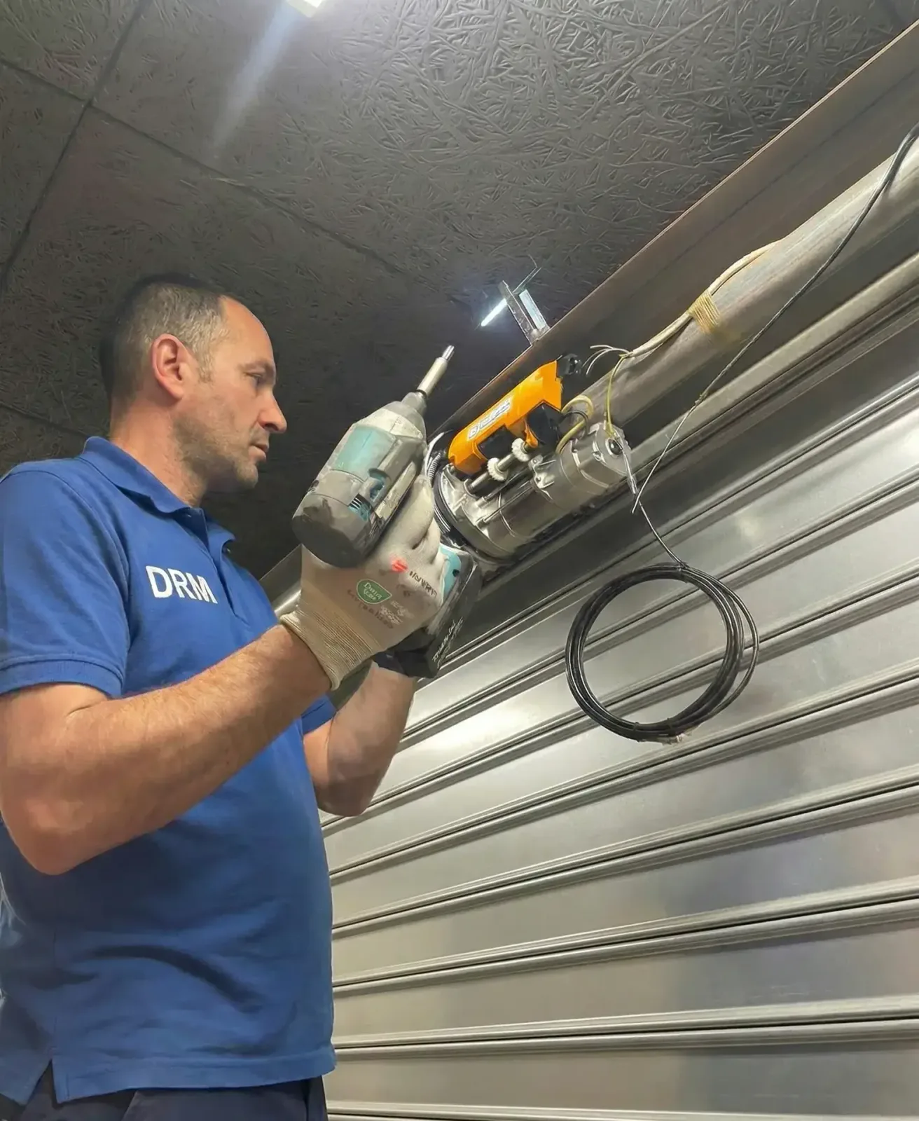 Motorisation de rideau métallique à Marseille 12